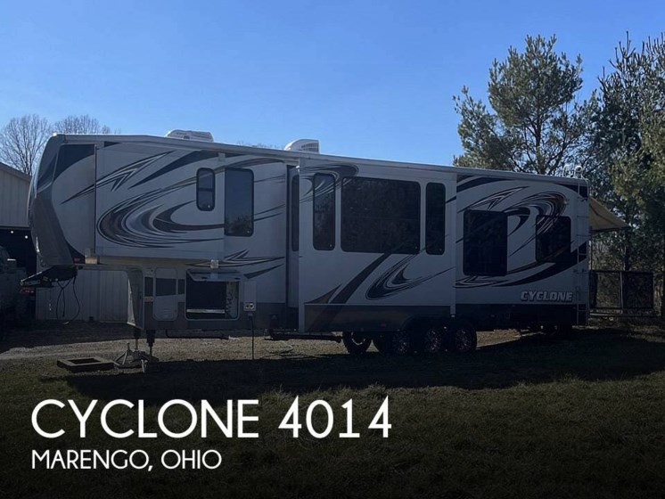 Used 2013 Heartland Cyclone 4014 available in Marengo, Ohio