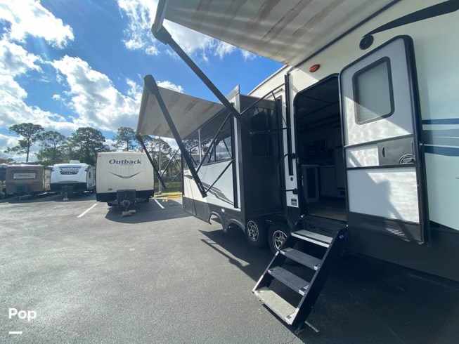 2021 Montana High Country 330RL by Keystone from Pop RVs in Palm Bay, Florida