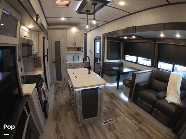 2022 Montana High Country 351 BH by Keystone from Pop RVs in Clermont, Florida