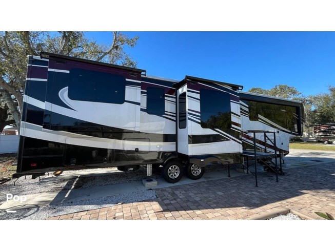 2019 Bighorn 3980 RRD by Heartland from Pop RVs in Bowling Green, Florida