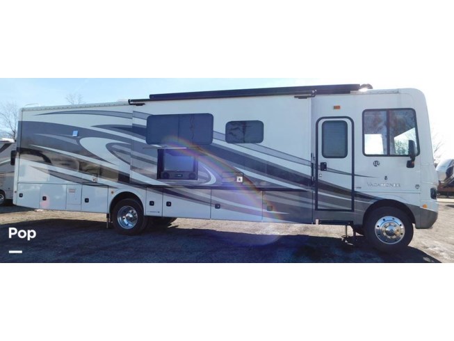 2017 Holiday Rambler Vacationer 36X - Used Class A For Sale by Pop RVs in Hinkley, Ohio