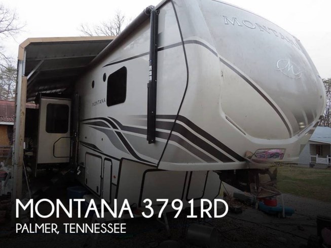 Used 2022 Keystone Montana 3791RD available in Palmer, Tennessee