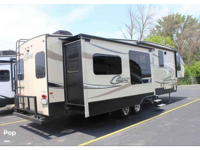 2017 Keystone Cougar 327RES - Used Fifth Wheel For Sale by Pop RVs in Maribel, Wisconsin