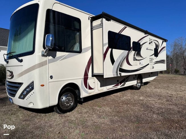 2018 Thor Motor Coach Hurricane 29M - Used Class A For Sale by Pop RVs in Benson, North Carolina