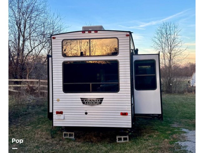 2022 Forest River Wildwood Grand Lodge 42DL - Used Travel Trailer For Sale by Pop RVs in Crossville, Tennessee