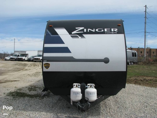 2021 CrossRoads Zinger 320FB - Used Travel Trailer For Sale by Pop RVs in Copley, Ohio