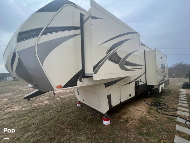 2019 Grand Design Solitude S-Class 2930RL - Used Fifth Wheel For Sale by Pop RVs in Coweta, Oklahoma