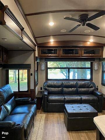 2020 Pinnacle 36SSWS by Jayco from Pop RVs in Russellville, Arkansas