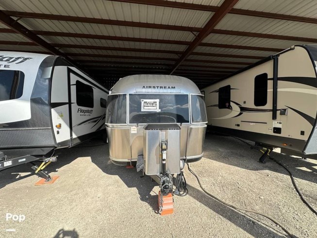 2020 Airstream Classic 30RB - Used Travel Trailer For Sale by Pop RVs in Gunter, Texas