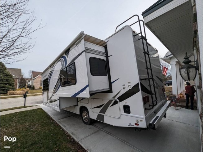 2021 Four Winds 27R by Thor Motor Coach from Pop RVs in Westfield, Indiana