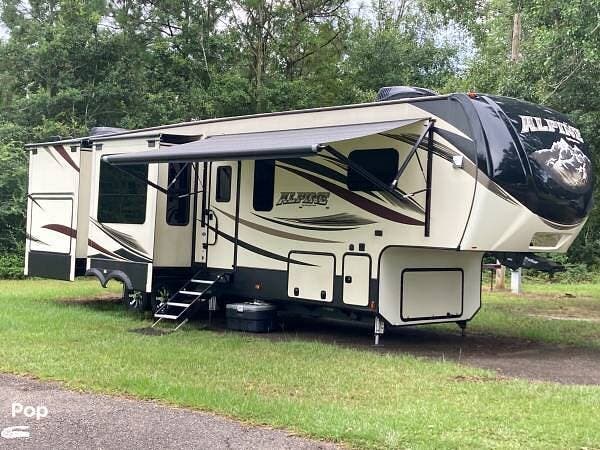 2018 Alpine 3501RL by Keystone from Pop RVs in Pass Cristian, Mississippi