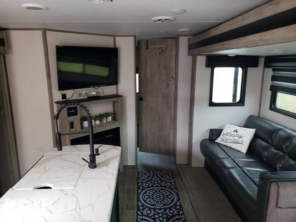 Used 2021 Cherokee Alpha Wolf 33BHL available in Pace, Florida