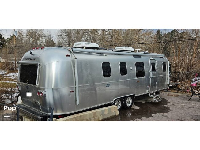 2021 Classic 33FB by Airstream from Pop RVs in Lakewood, Colorado