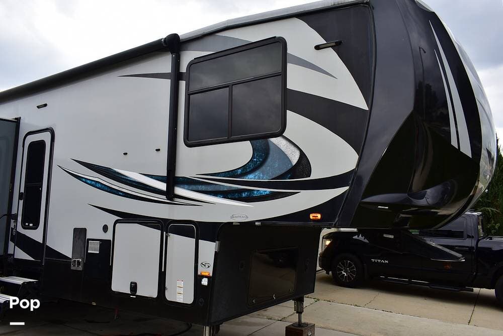 2017 Heartland Cyclone 4113 (Toy Hauler~ 13' Garage) RV for Sale in ...