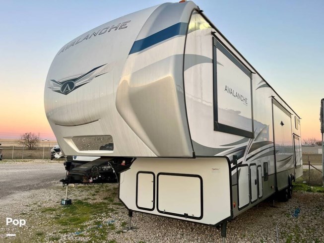 2023 Avalanche 390DS by Keystone from Pop RVs in Leander, Texas