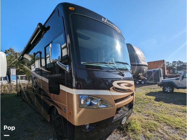 2016 Thor Motor Coach Hurricane 34F - Used Class A For Sale by Pop RVs in Palmetto, Florida