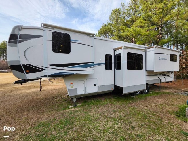 2022 Palomino Columbus 388FK - Used Fifth Wheel For Sale by Pop RVs in Lexington, South Carolina