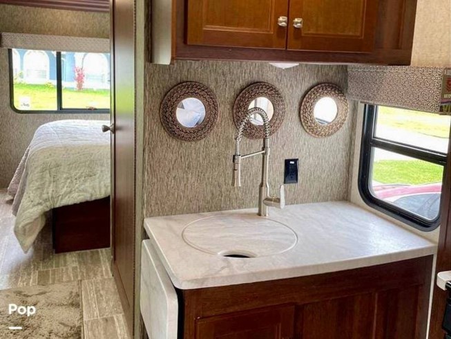 2018 Sunseeker 2860DS by Forest River from Pop RVs in Port Saint Lucie, Florida