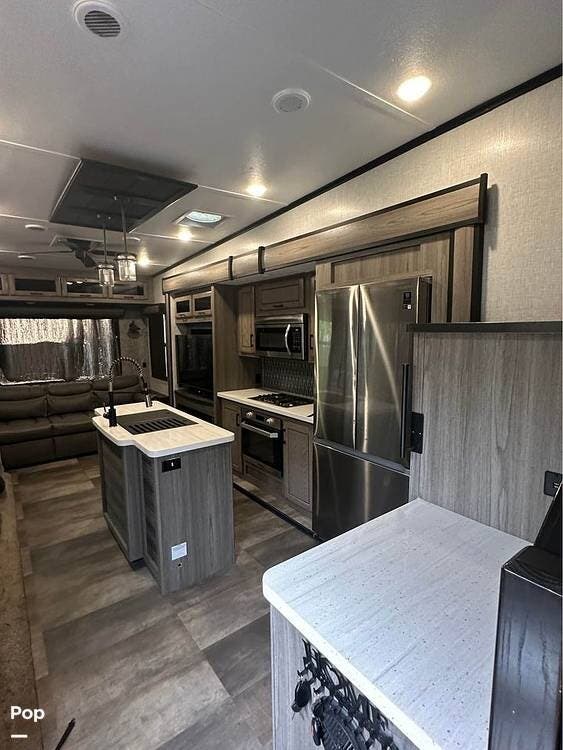 2021 Cameo 3701RL by CrossRoads from Pop RVs in Hudson, Florida