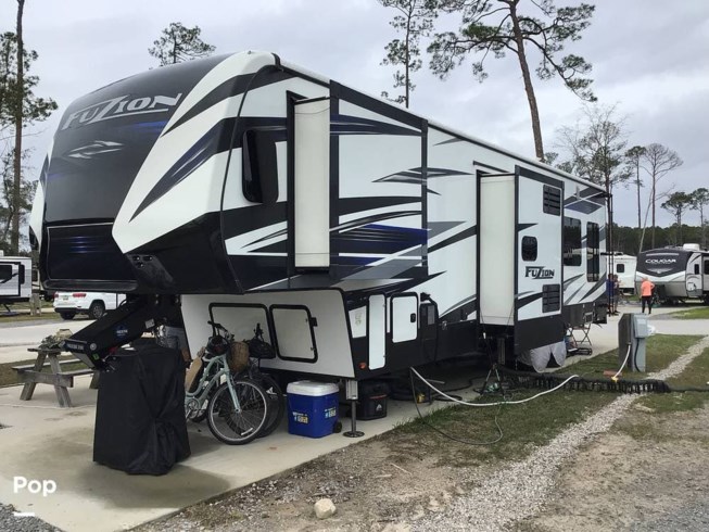 2020 Keystone Fuzion 373 - Used Toy Hauler For Sale by Pop RVs in Biloxi, Mississippi