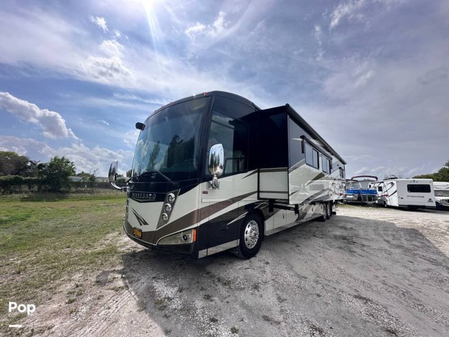 2013 Tour 42QD by Winnebago from Pop RVs in Lakes At Leesburg, Florida
