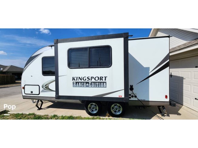 2021 Gulf Stream Kingsport SVT 21QBD - Used Travel Trailer For Sale by Pop RVs in Bridgeport, Texas