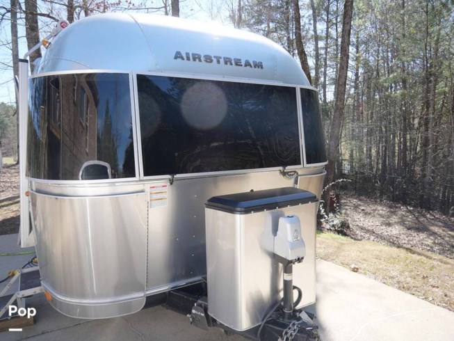 2019 International 25RB Twin Signature by Airstream from Pop RVs in Trussville, Alabama