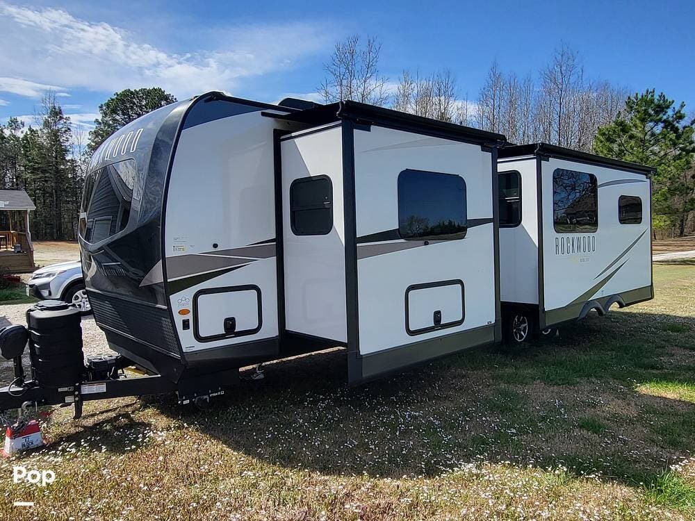 2023 Rockwood Ultra-Lite 2912BS - Used Travel Trailer For Sale by Pop RVs in Bismarck, Arkansas features Awning, Slideout, Air Conditioning, Leveling Jacks