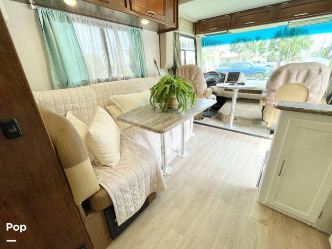 2017 Coachmen Pursuit 27KB - Used Class A For Sale by Pop RVs in Panama City Beach, Florida