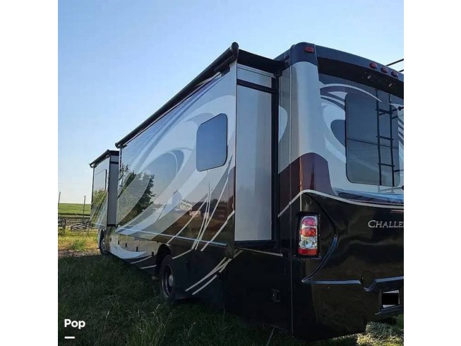 2017 Thor Motor Coach Challenger 37YT - Used Class A For Sale by Pop RVs in Harrisonburg, Virginia