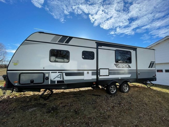 2022 Coachmen Apex ULTRA LITE 256 BHS - Used Travel Trailer For Sale by Pop RVs in Fombell, Pennsylvania