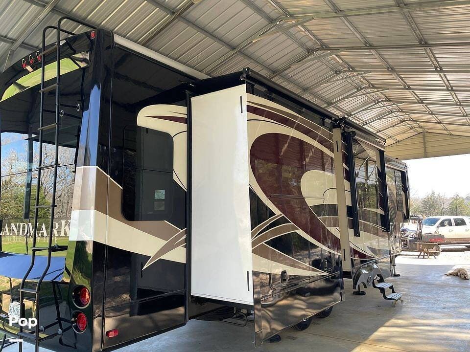 2018 Heartland Landmark 365 RV for Sale in Elkhart, TX 75839 | 396664 ...