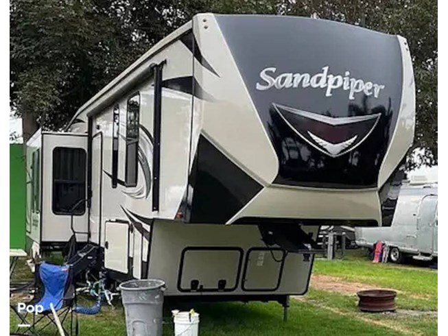 2018 Forest River Sandpiper 343 RSOK - Used Fifth Wheel For Sale by Pop RVs in Nuevo, California