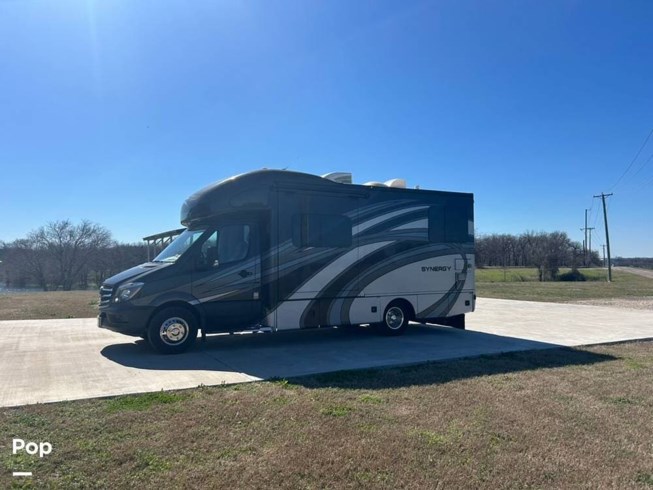 2016 Thor Motor Coach Synergy SP24 - Used Class C For Sale by Pop RVs in Waco, Texas