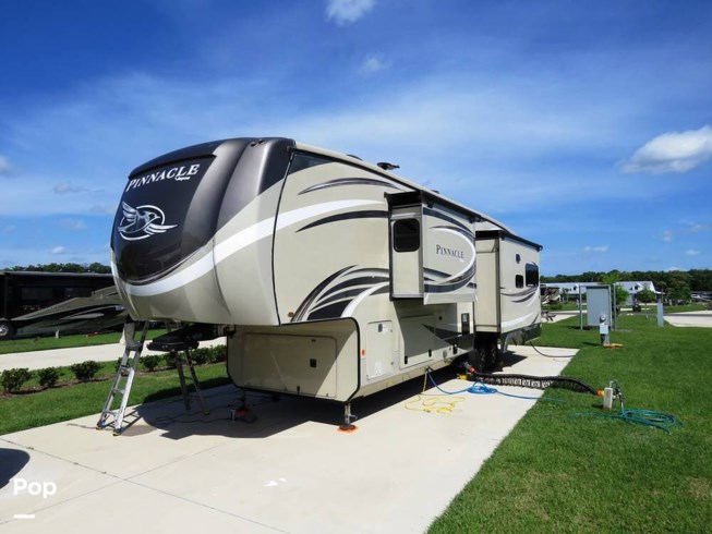2020 Jayco Pinnacle 36FBTS - Used Fifth Wheel For Sale by Pop RVs in Ocala, Florida