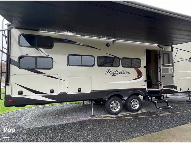 2018 Grand Design Reflection 28 BH - Used Fifth Wheel For Sale by Pop RVs in Berkley, Massachusetts