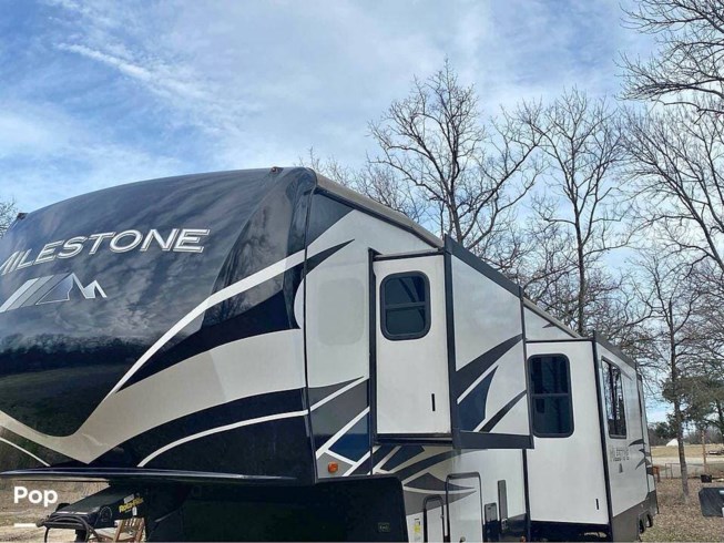 2021 Heartland Milestone 386BH - Used Fifth Wheel For Sale by Pop RVs in Emory, Texas