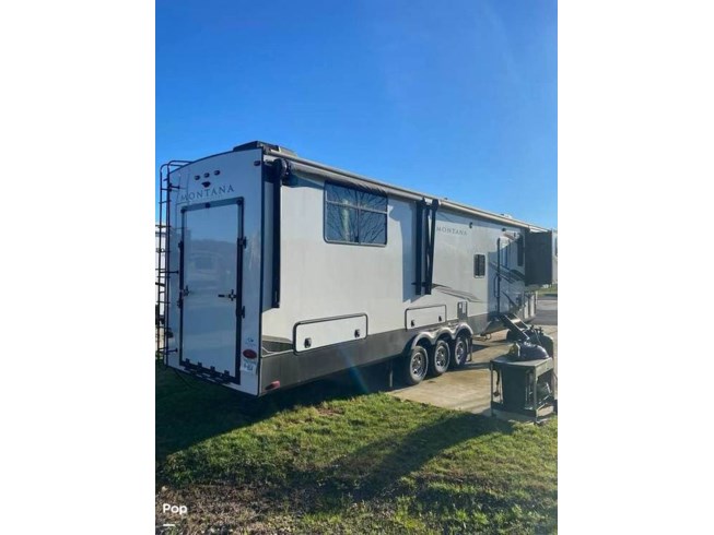 2021 Montana 383TH by Keystone from Pop RVs in Oroville, California
