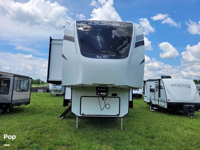 2022 Cardinal 403FKLE by Forest River from Pop RVs in Dover, Pennsylvania