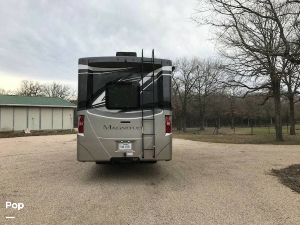 2023 Thor Motor Coach Magnitude XG32 RV for Sale in Quinlan, TX 75474
