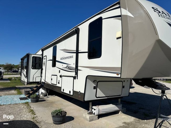 2021 Salem Hemisphere 369BL by Forest River from Pop RVs in Tyler, Texas