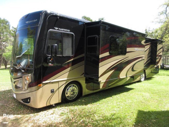 2016 Fleetwood Excursion 35B - Used Diesel Pusher For Sale by Pop RVs in Austin, Texas