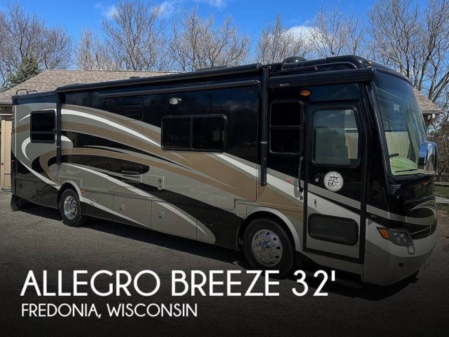 Used 2013 Tiffin Allegro Breeze 32 BR available in Fredonia, Wisconsin