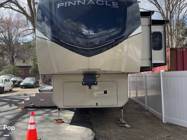 2021 Jayco Pinnacle 36SSWS - Used Fifth Wheel For Sale by Pop RVs in Berlin, New Jersey