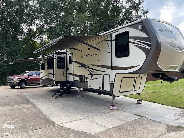 2017 Keystone Montana 3721 RL - Used Fifth Wheel For Sale by Pop RVs in Atoka, Tennessee