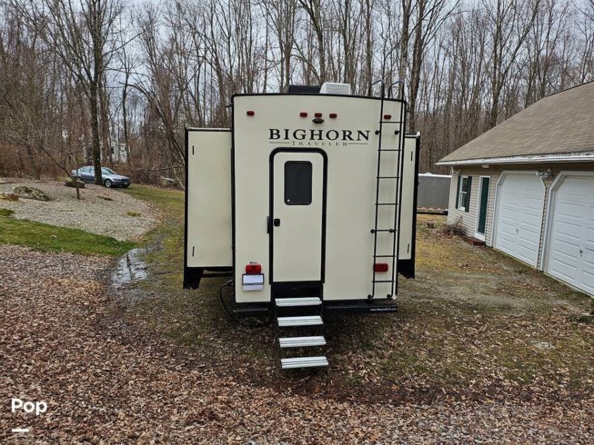 2018 Bighorn Traveler 38BH by Heartland from Pop RVs in Coventry, Connecticut
