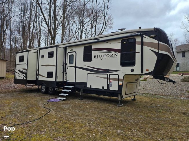 2018 Heartland Bighorn Traveler 38BH - Used Fifth Wheel For Sale by Pop RVs in Coventry, Connecticut