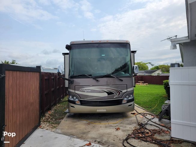 2013 Allegro Breeze 32BR by Tiffin from Pop RVs in Homestead, Florida