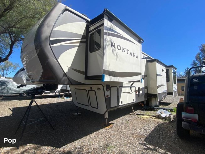 2017 Keystone Montana 3661RL - Used Fifth Wheel For Sale by Pop RVs in Black Canyon City, Arizona