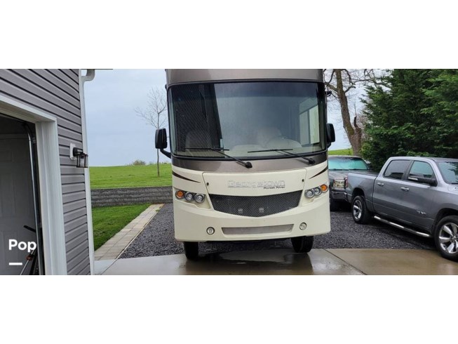 2016 Georgetown 335DS by Forest River from Pop RVs in Morristown, Tennessee